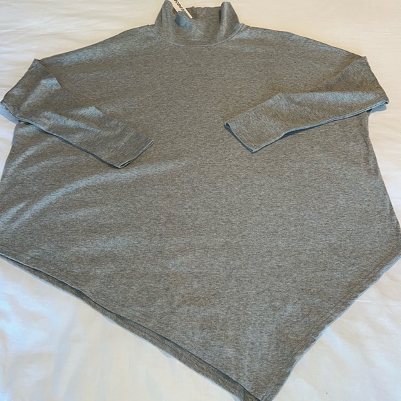 La Vaca Flowy Knit Turtleneck Tunic Top. Sz. XL - Picture 1 of 3